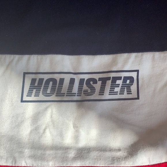 Men’s Hollister T-shirt - Picture 2 of 3